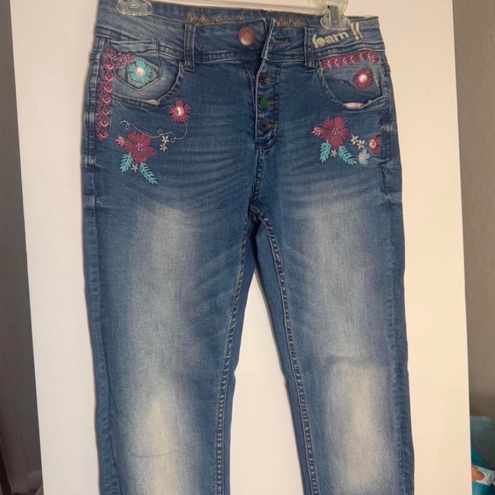 Y2K Embroidered Floral Jeans Women 26 Low Rise Skinny Button Fly Boho Rhinestone - Picture 5 of 8